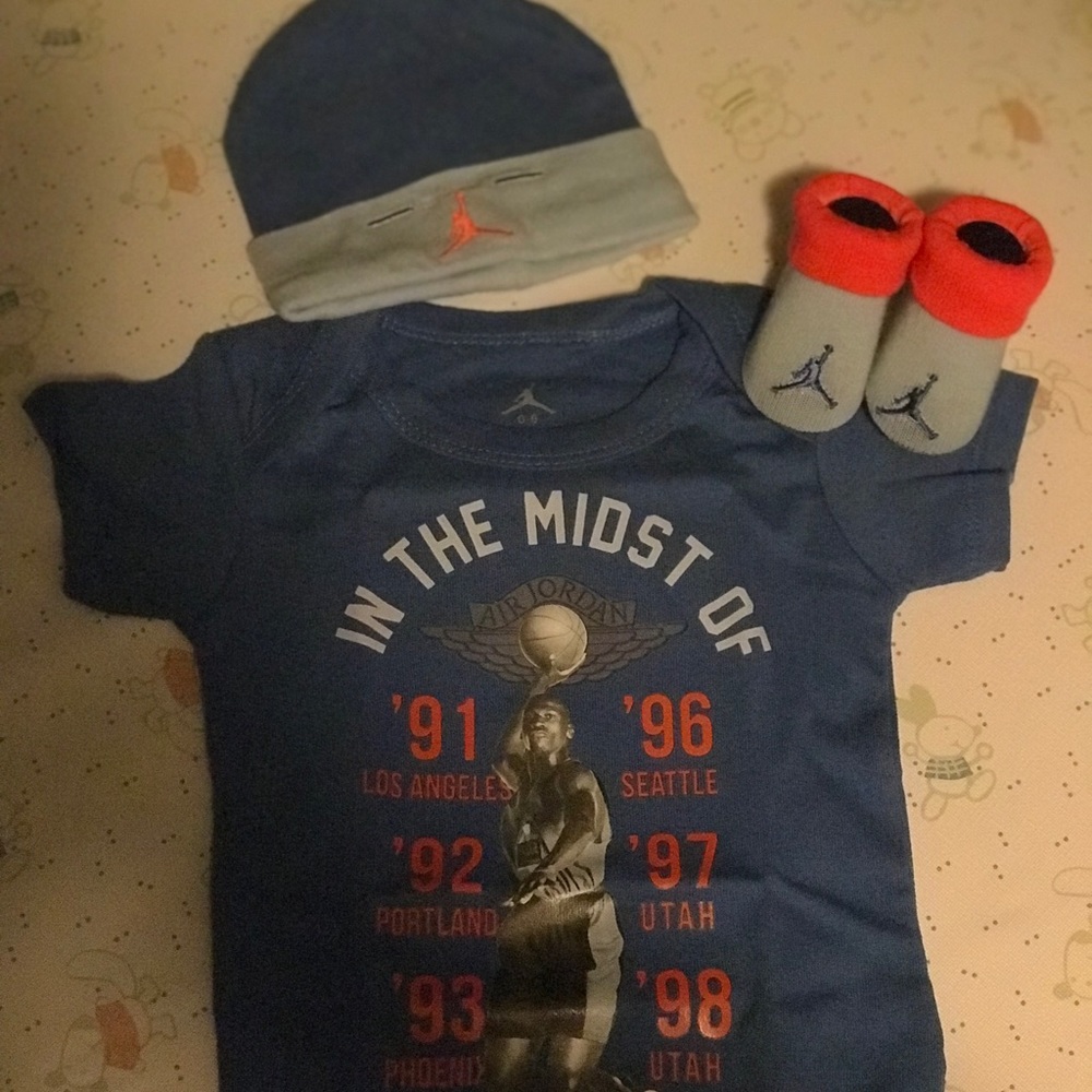 Baby Jordan set